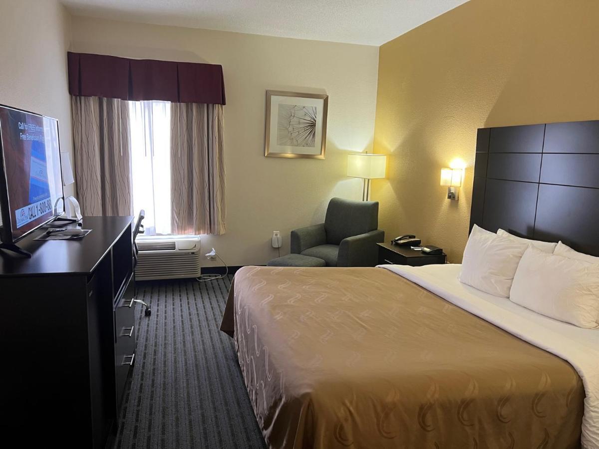 Quality Inn Richmond Airport Sandston Exteriér fotografie